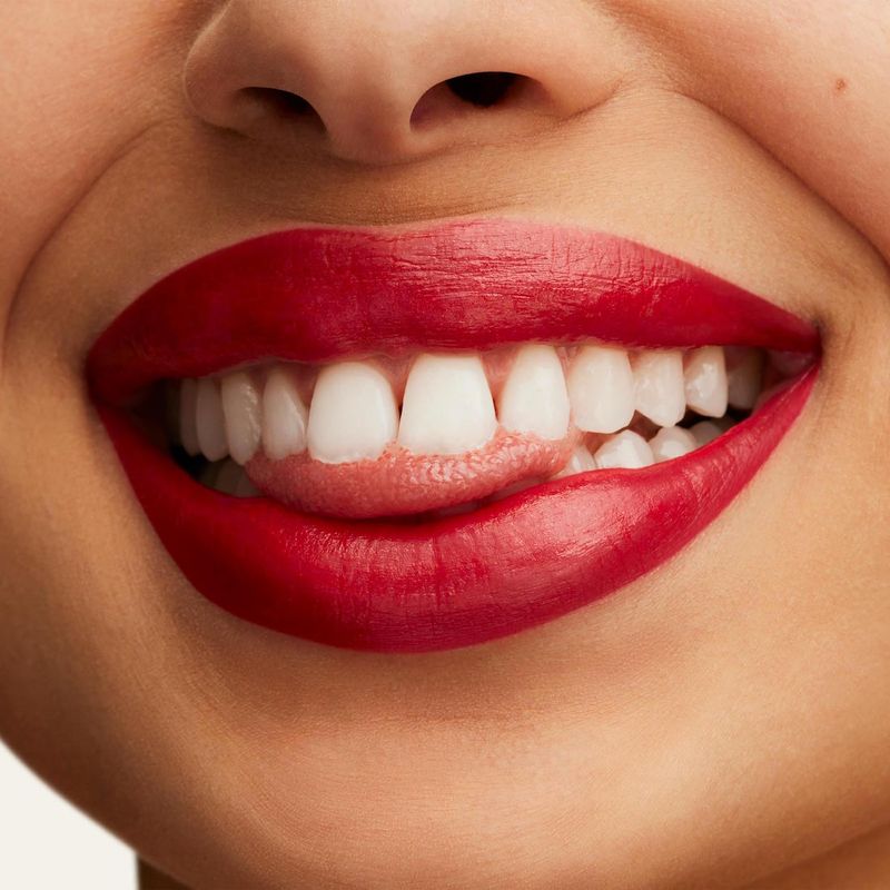 Lustreglass-Sheer-Shine-Lipstick-Cockney-3