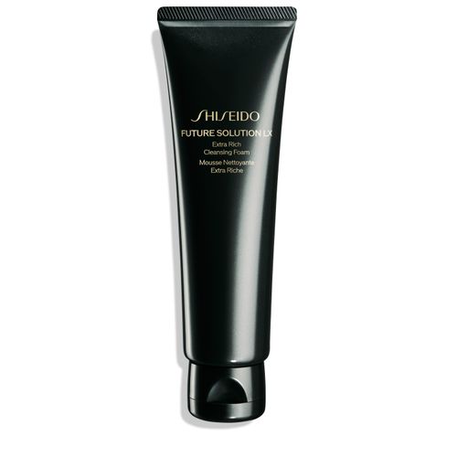 Future Solution Extra Rich Cleansing Foam